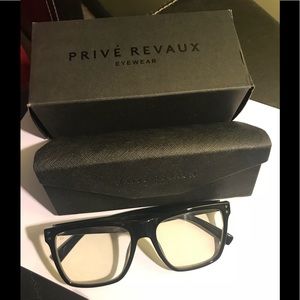 PRIVÉ REVAUX